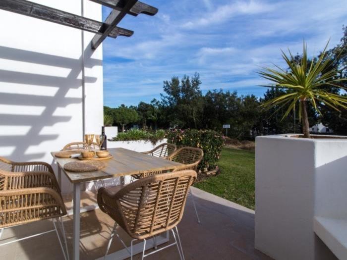 אלבופיירה Estima Golf House Apartment - Luxurious & 6 Pools & Golf & Tennis מראה חיצוני תמונה
